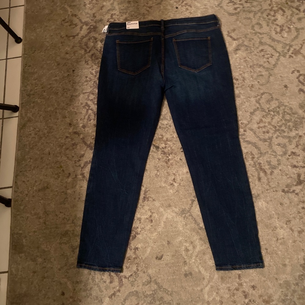 Jeans - Picture 2 of 3